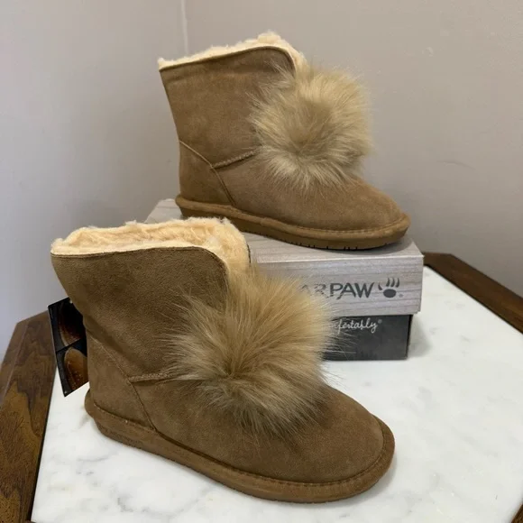 NIB BearPaw Women's Brown Suede Boots with Faux Fur Accent POMPOM - Picture 1 of 6